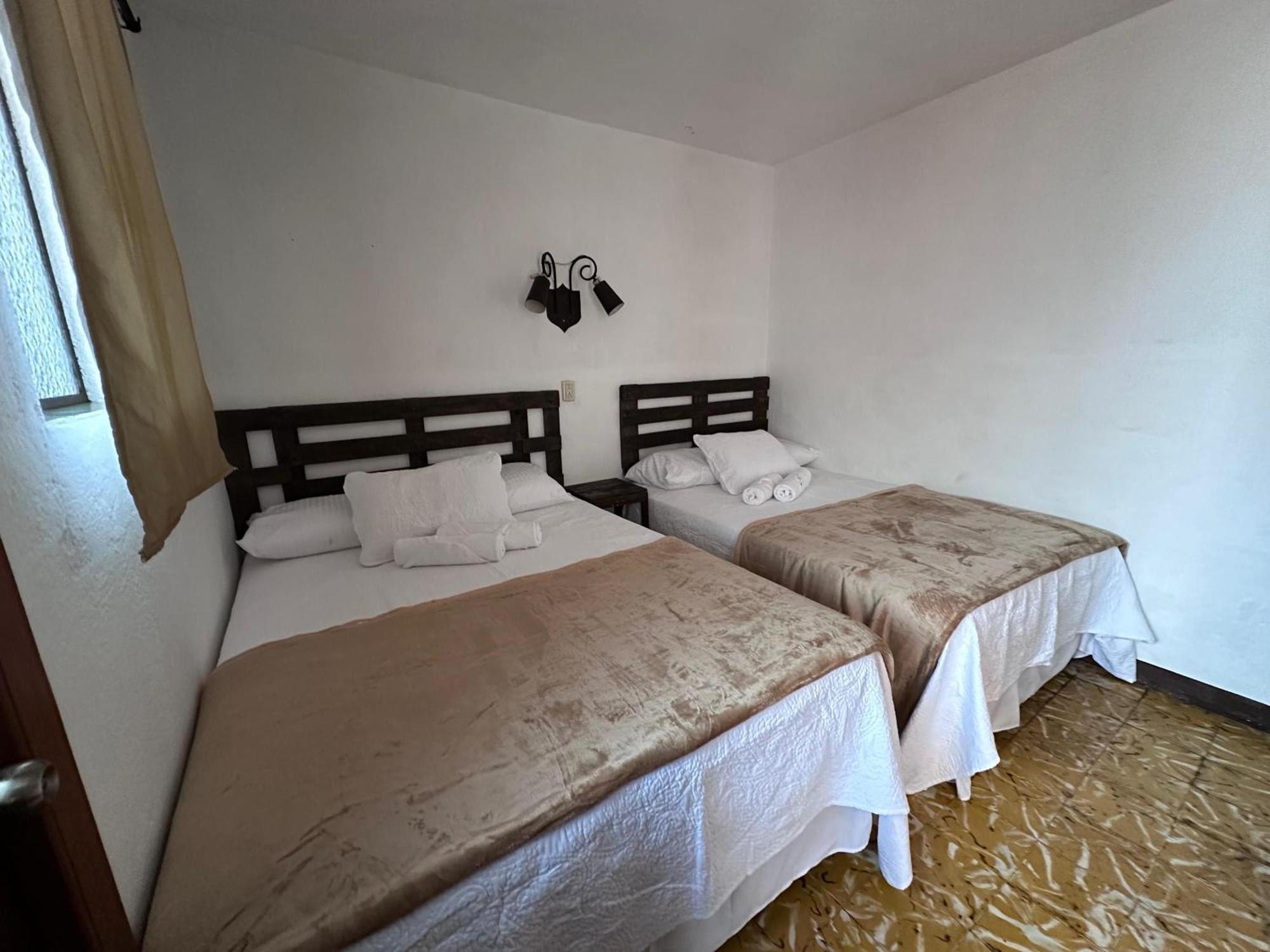 Hotel Casa Blanca Antigua Guatemala Екстериор снимка