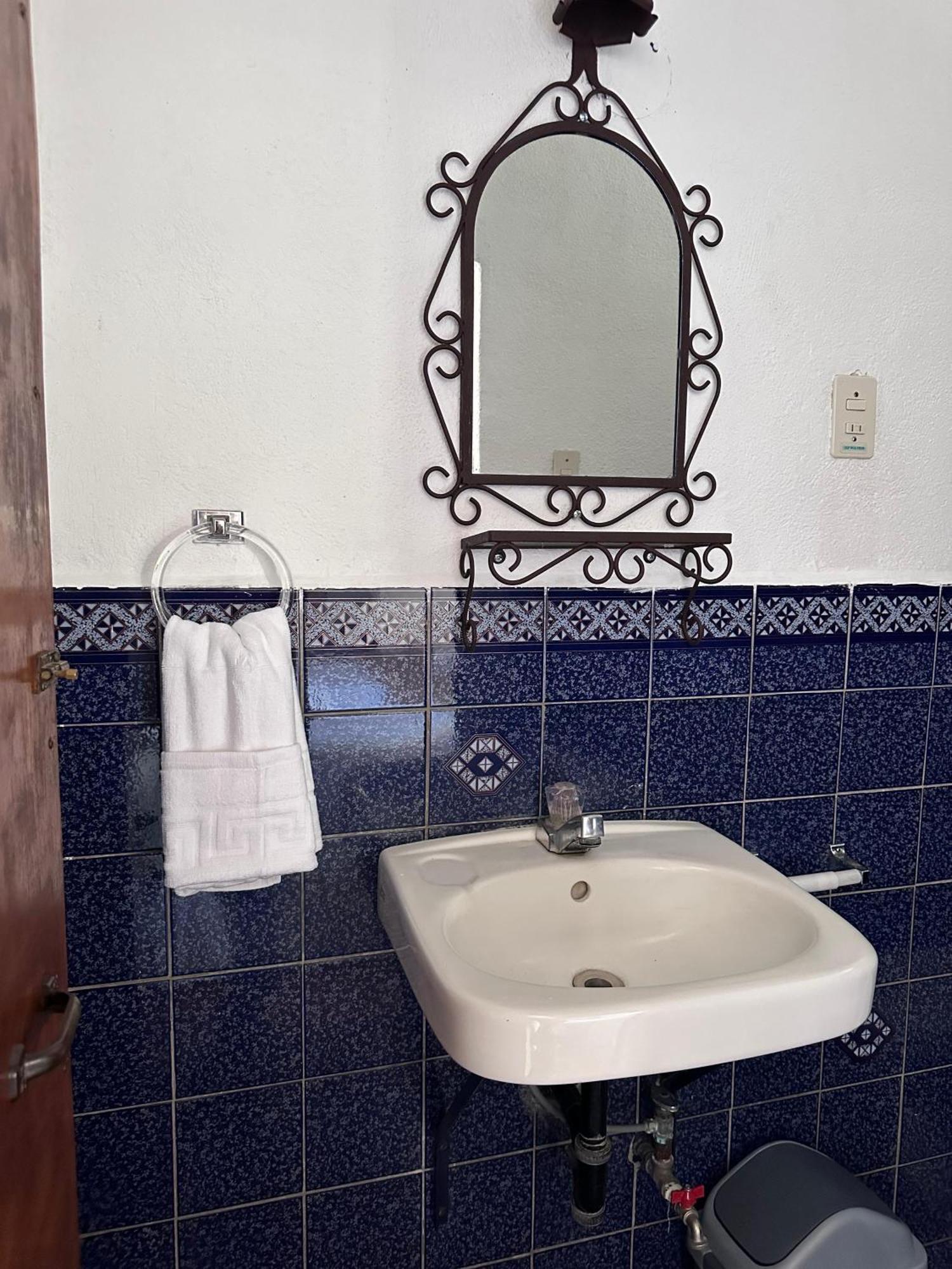 Hotel Casa Blanca Antigua Guatemala Екстериор снимка