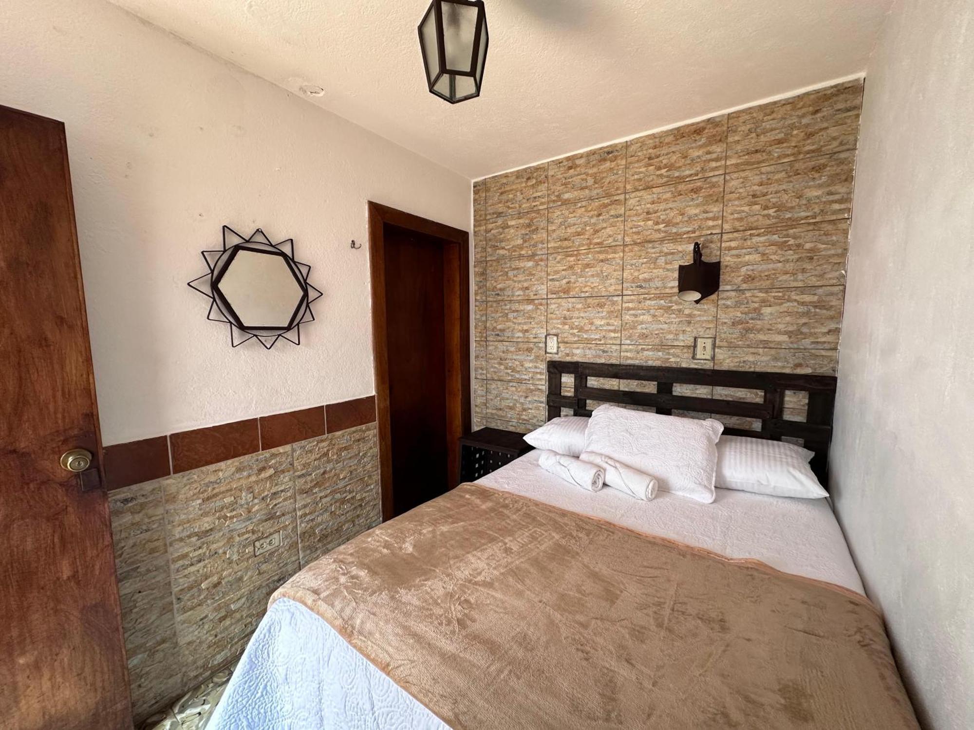 Hotel Casa Blanca Antigua Guatemala Екстериор снимка